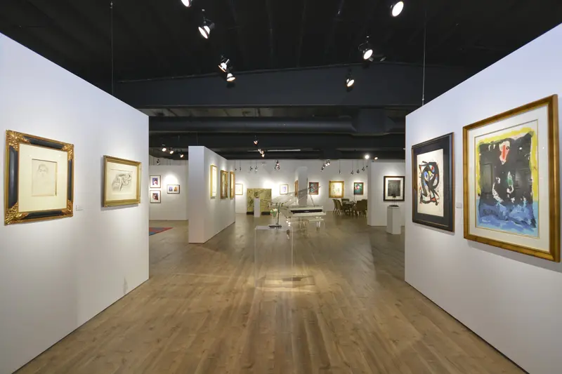 Art Gallery Or Warehouse Building Design - Comm2050 1