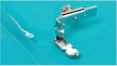 Baby Lock Adjustable Zipper Foot For Variable Width Zippers 1