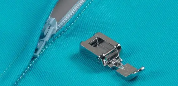 Baby Lock Narrow Zipper Foot (Esg-Zf) – Precision Zipper Installation 1