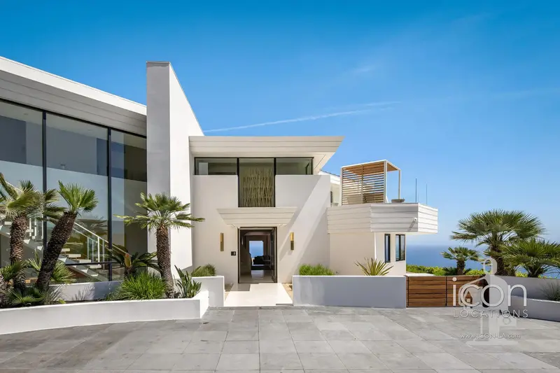 Cont2049 Contemporary Design Home 1