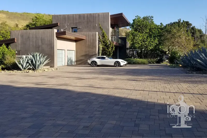 Contemporary Modern Living Plan - Mo3000 1