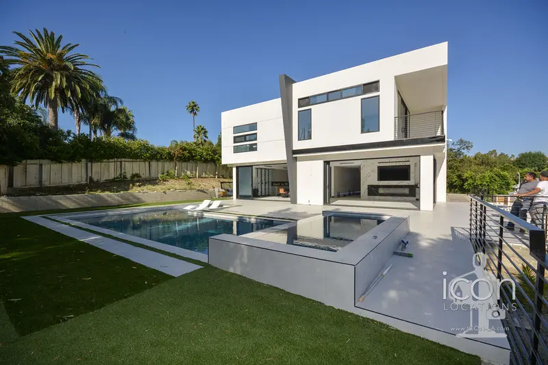Contemporary Modern Residence - Mo3074 1
