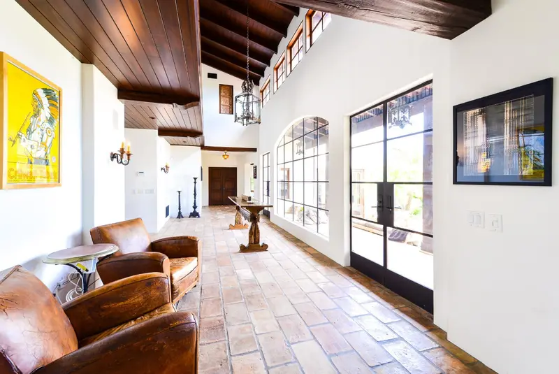 Contemporary Villa Layout - Villa2100 1