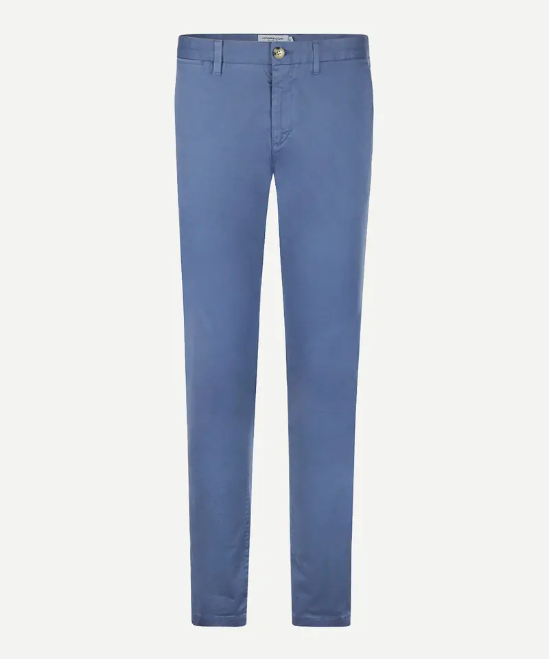 Garment-Dyed Modern-Fit Chino – Vintage Blue 1