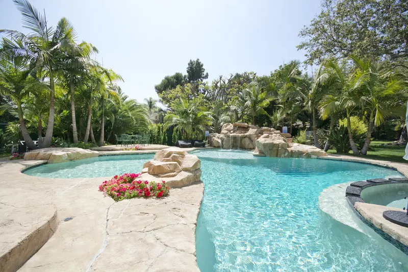 Mediterranean-Inspired Residence Arch6405 1