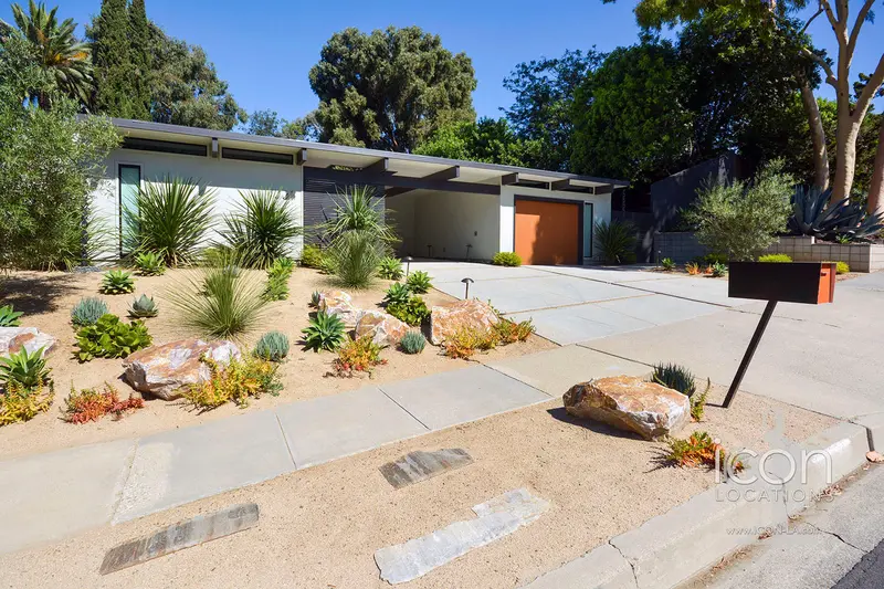 Mid-Century Modern Design - Mid2076 1