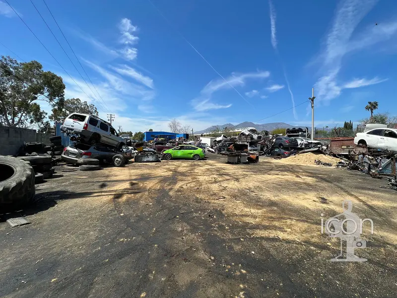 Multi-Use Auto Yard Or Film Ranch Location - Ra3164-1 1