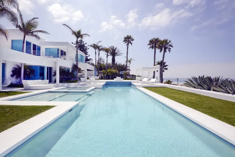 Ocean-Inspired Beach House – Bh30065 1