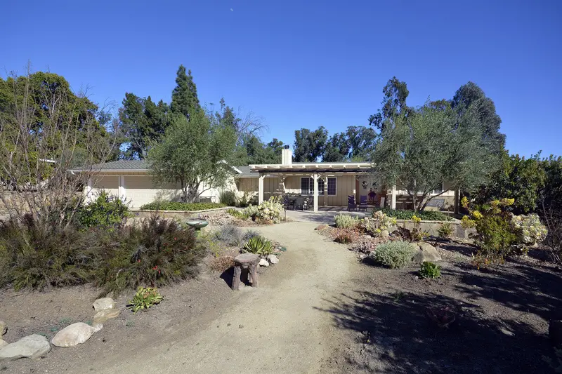 Ranch-Style Mid-Century Home Ra3140 1