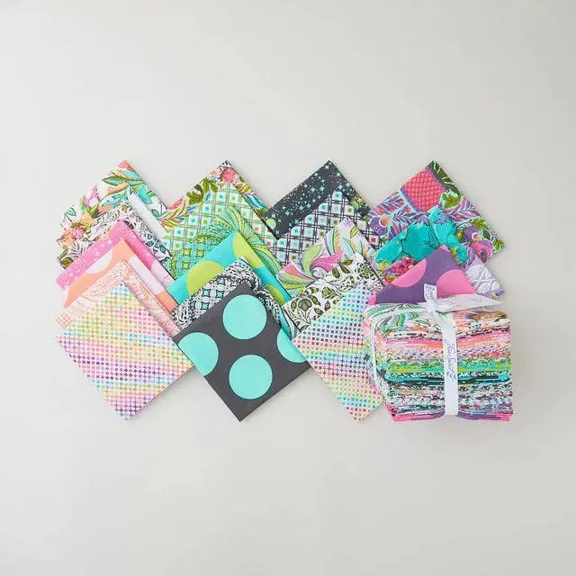 Roar Fat Quarter Fabric Bundle – Curated Cotton Collection 1