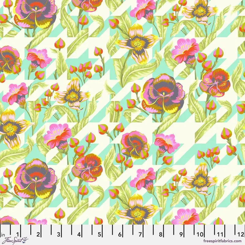Tula Pink Untamed Fabric – Puppy Love Pattern In Moonbeam 1